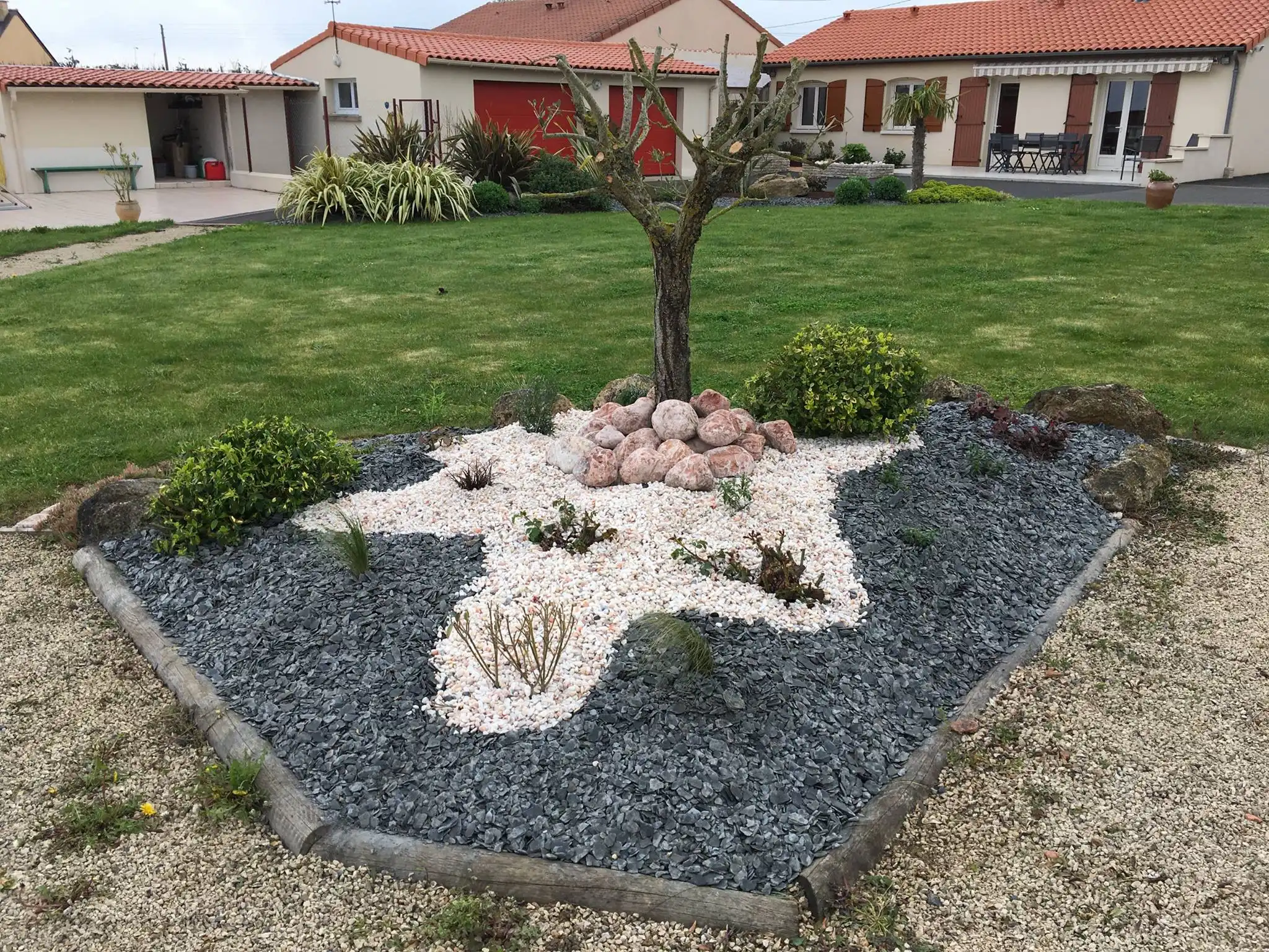 Entretien de jardin Créavert 49, paysagiste à Doué-la-Fontaine